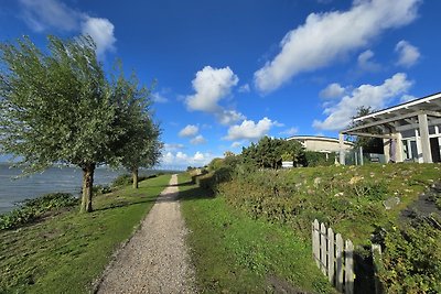 Dijkwoning 9 Beach Resort Makkum