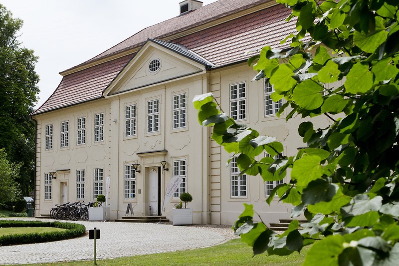 Schloss Mirow  