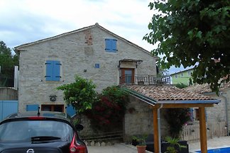 oldstonehouselozari.com