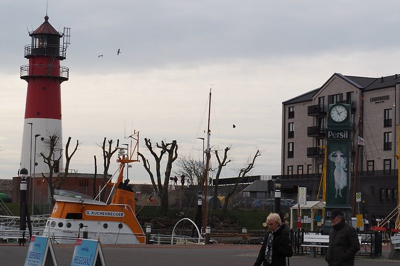 Alter Hafen mit Leuchtturm