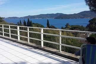 VILLA Casarosa EINEN SCHRITT ZUM MEER