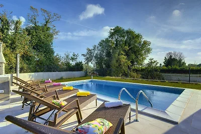 Villa  Rosemary,Pool, 3 km vom Meer