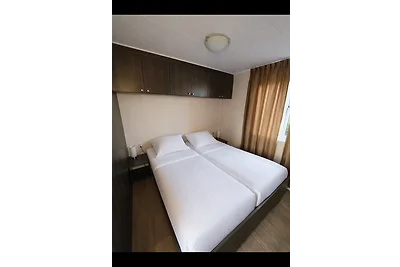 Chalet/Ferienhaus - Julianahoeve 5*