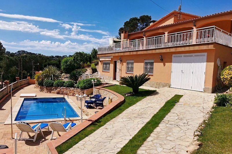 Lloret de mar frauen kennenlernen