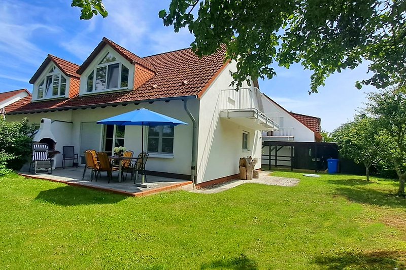 Die Terrasse des Ferienhauses Rügen Losentitz