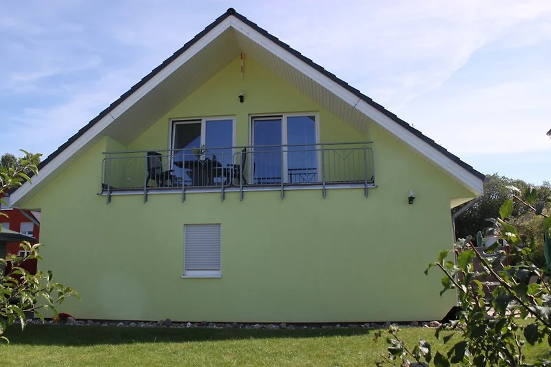 Haus Ansicht mit Loggia
