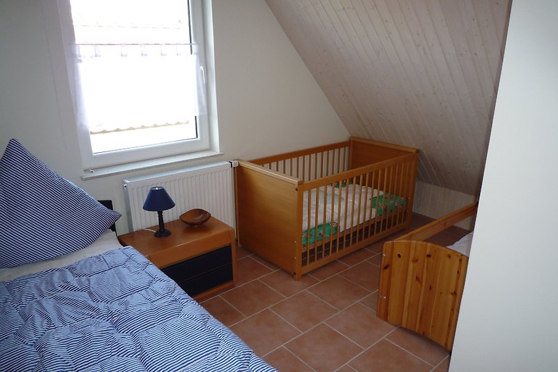 Schlafzimmer 3: mit 2 Kinderbetten