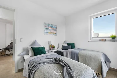 Dock 76 Bridge - Penthouse