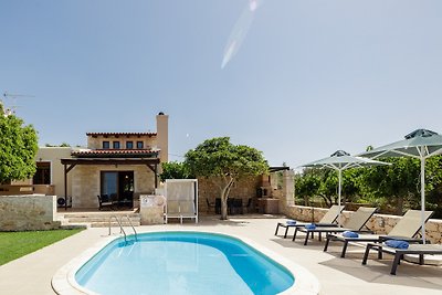 Villa Takis mit Privatem Pool