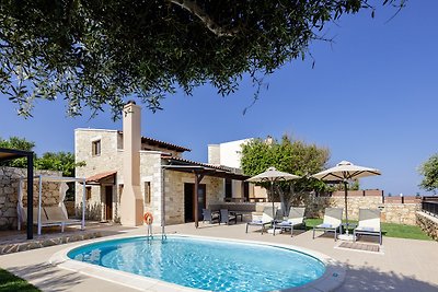 Villa Nikos mit Privatem Pool