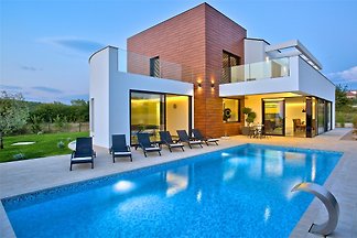 Villa Aria