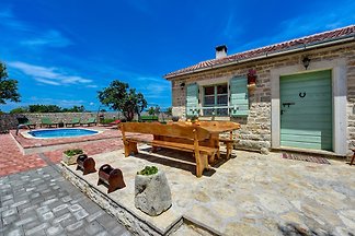 Vila Josip &amp; Mia