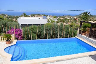 Nouvelle arrivée! Villa Bambu avec vue sur la mer