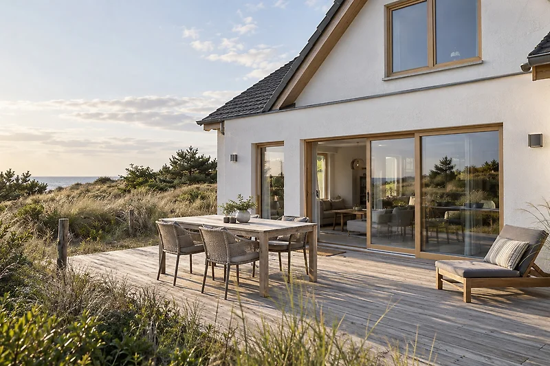 Haus mit ländlichem Flair und warmen Holzakzenten.