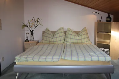 Studio-Apartment HA-WEI****