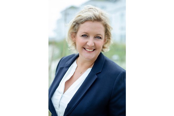 Madame S. Hössermann Madame S. Hössermann