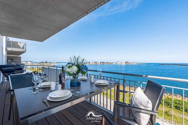Ocean Lounge - Balkon mit Blick auf die Ostsee