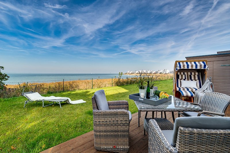 Schleiperle - Terrasse mit Blick auf die Schleimündung