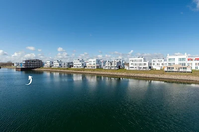 Sea Apartment Mojo