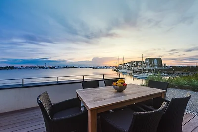 Harbour Lodge