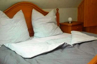 Blockhaus II mit Saunatonne, Kamin, großem eingezäunten Garten, 3 Schlafzimmer