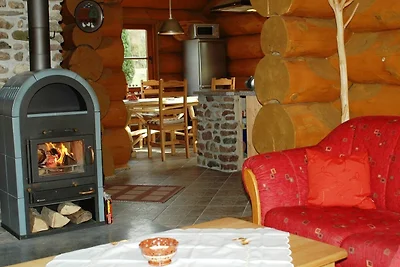 Blockhaus II mit Saunatonne, Kamin, großem eingezäunten Garten, 3 Schlafzimmer