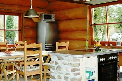 Blockhaus II mit Saunatonne, Kamin, großem eingezäunten Garten, 3 Schlafzimmer