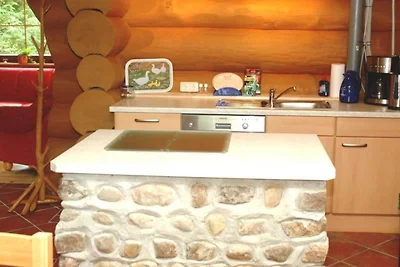 Blockhaus II mit Saunatonne, Kamin, großem eingezäunten Garten, 3 Schlafzimmer