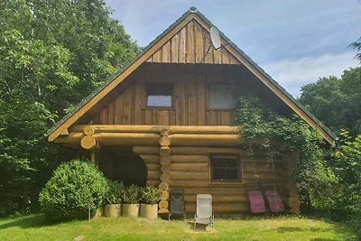 Blockhaus II mit Saunatonne, Kamin, großem eingezäunten Garten, 3 Schlafzimmer