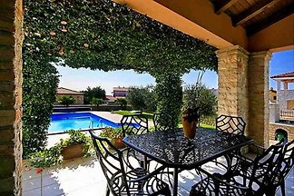 Villa Mirna