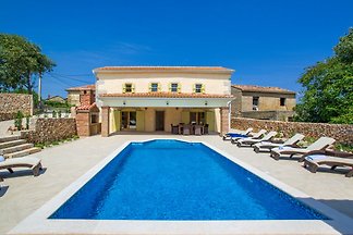 Villa Ibrahimovic