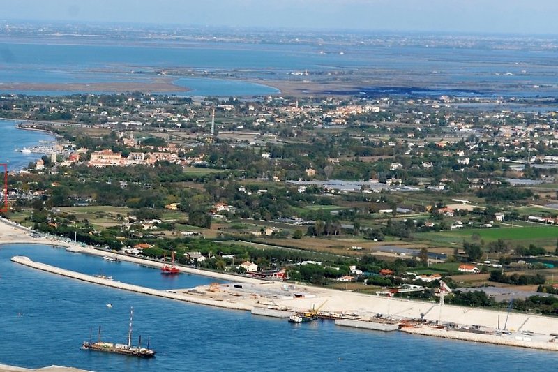 in der Kiste Terminal Punta Sabbioni: Einschiffung nach Venedig und zu den Inseln
