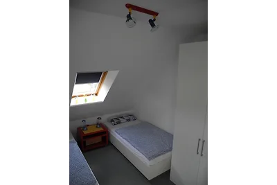 SZ2 im OG mit 2 Einzelbetten SZ2 im OG mit 2 Einzelbetten