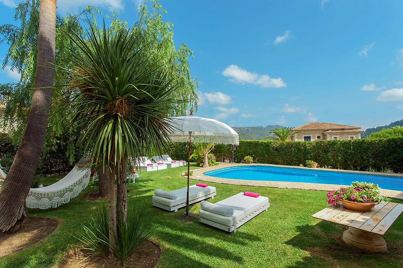 Garten mit Pool Mallorca
