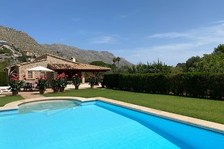 Finca mit Pool in Pollença