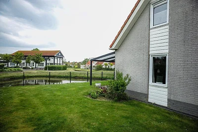 Grevelingenhof 5, Zeeland-Village