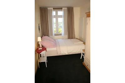 Petite École
