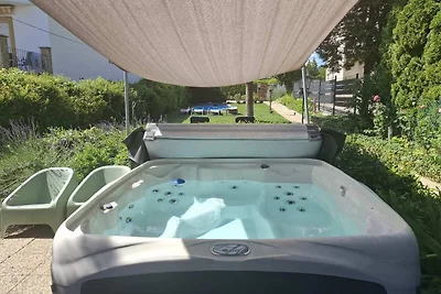 Casa de vacaciones mediterránea con piscina