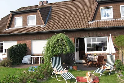 Friesenhus achtern Diek