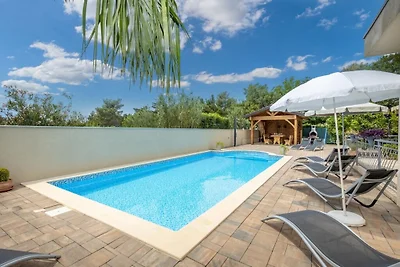 Villa Maria, Omladinska10 Jadranovo