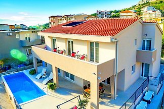 ✯✯✯✯ Villa Leonore