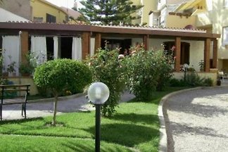 MAISON MAISON AVEC JARDIN