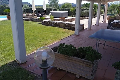 VILLA IN CAMPAGNA CON PISCINA
