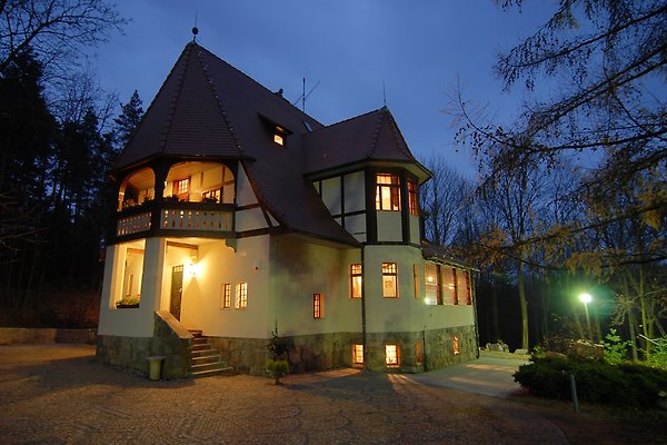 <span style="font-size:smaller;">Azienda Tatarek Spółka z o.o.</span><br> Sig. J. Tatarek <span style="font-size:smaller;">Azienda Tatarek Spółka z o.o.</span><br> Sig. J. Tatarek