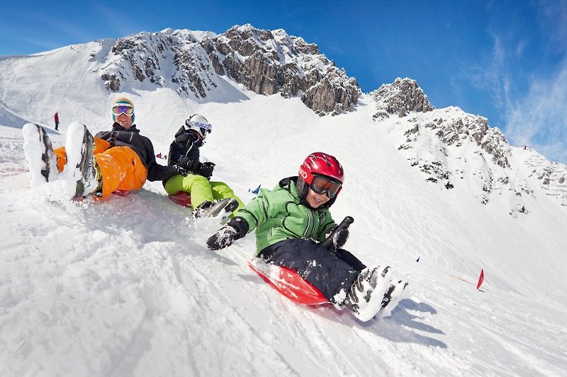 Les forfaits de ski pour les enfants jusqu'à 10 ans sont gratuits !