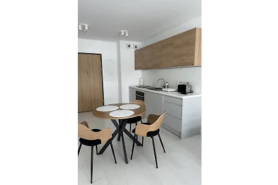 Biały apartament przy porcie