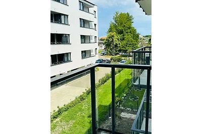 Biały apartament przy porcie