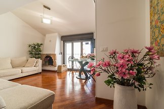 Top Floor Apt Hillside, 15 « à la mer!