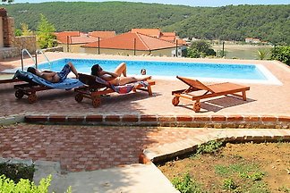 Villa "POOL &amp; tenis"