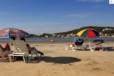 Am Strand Mel in Kampor